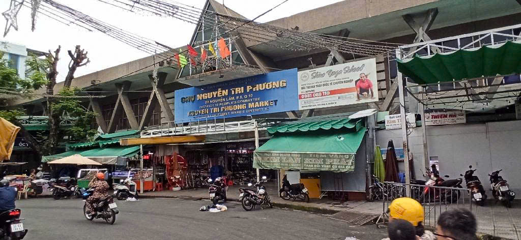 LÔ GÓC – NGAY CHỢ NGUYỄN TRI PHƯƠNG – 5 TẦNG